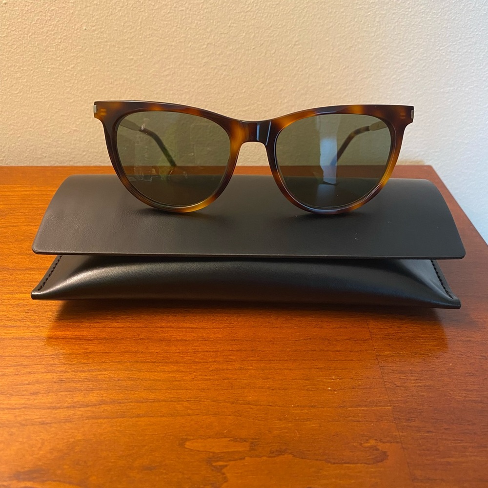 *SOLD* NWT SAINT LAURENT• Cat eye SL 510 sunglasses - Picture 2 of 12